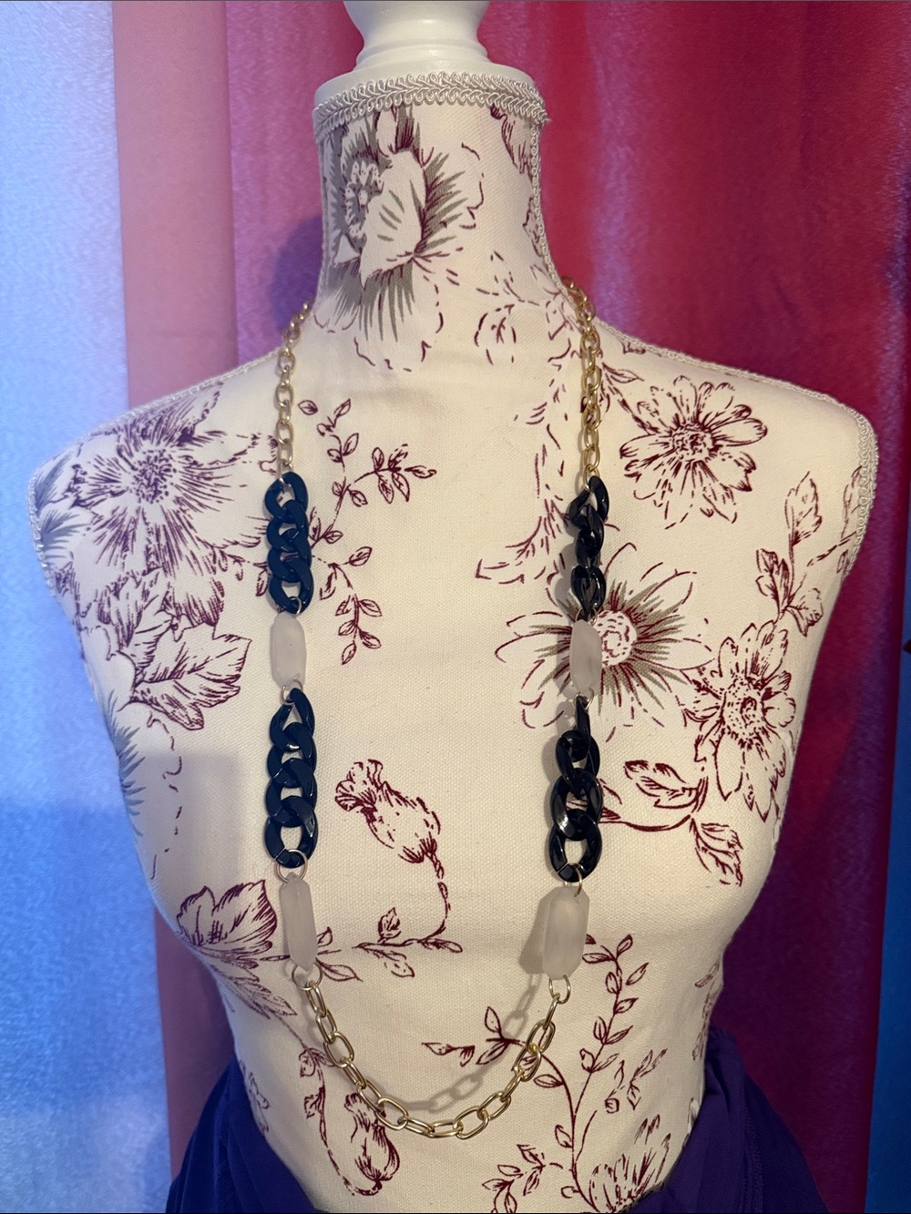 Long Statement Necklace Tunic Accessory in Black and White